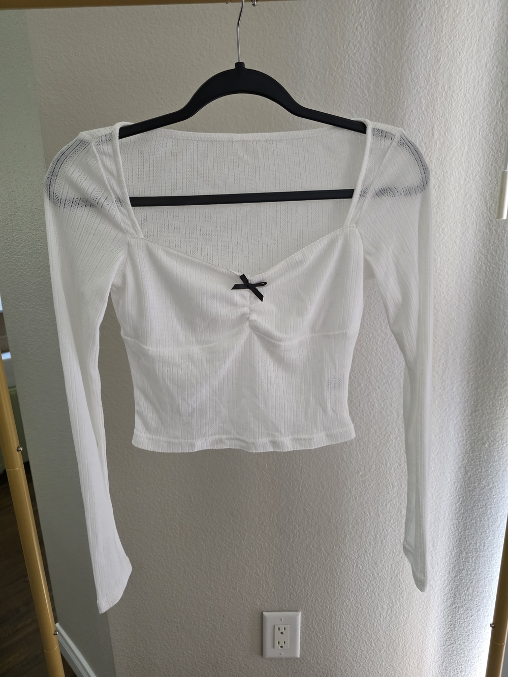 Nordstrom White Ribbed Long-Sleeve Crop Top with Black Bow
